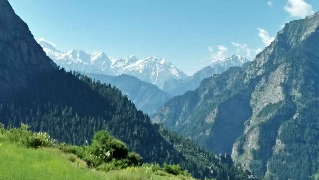 Top Places to Visit in Chamba: From Temples to Trekking Trails