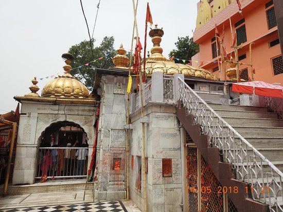 Temples in Dharamshala – Spiritual Gems of the Himalayas 4 jawalamukhi devi temple Simply Creative Minds