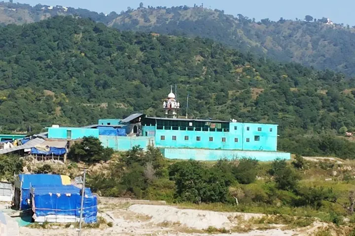 Peer Nigaha – Mystical Sufi Shrine on a Hilltop in Una